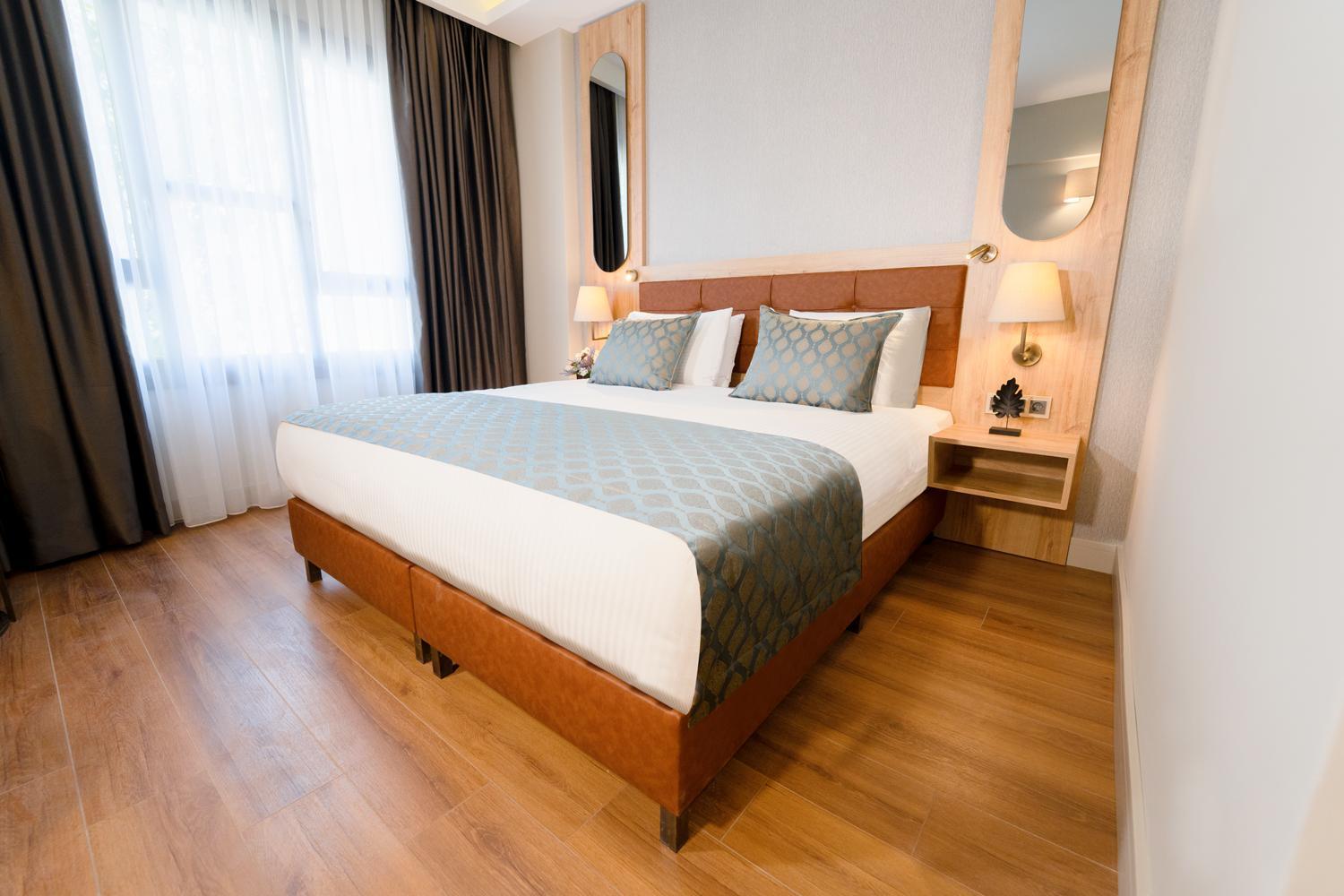 Deluxe Double or Twin Room