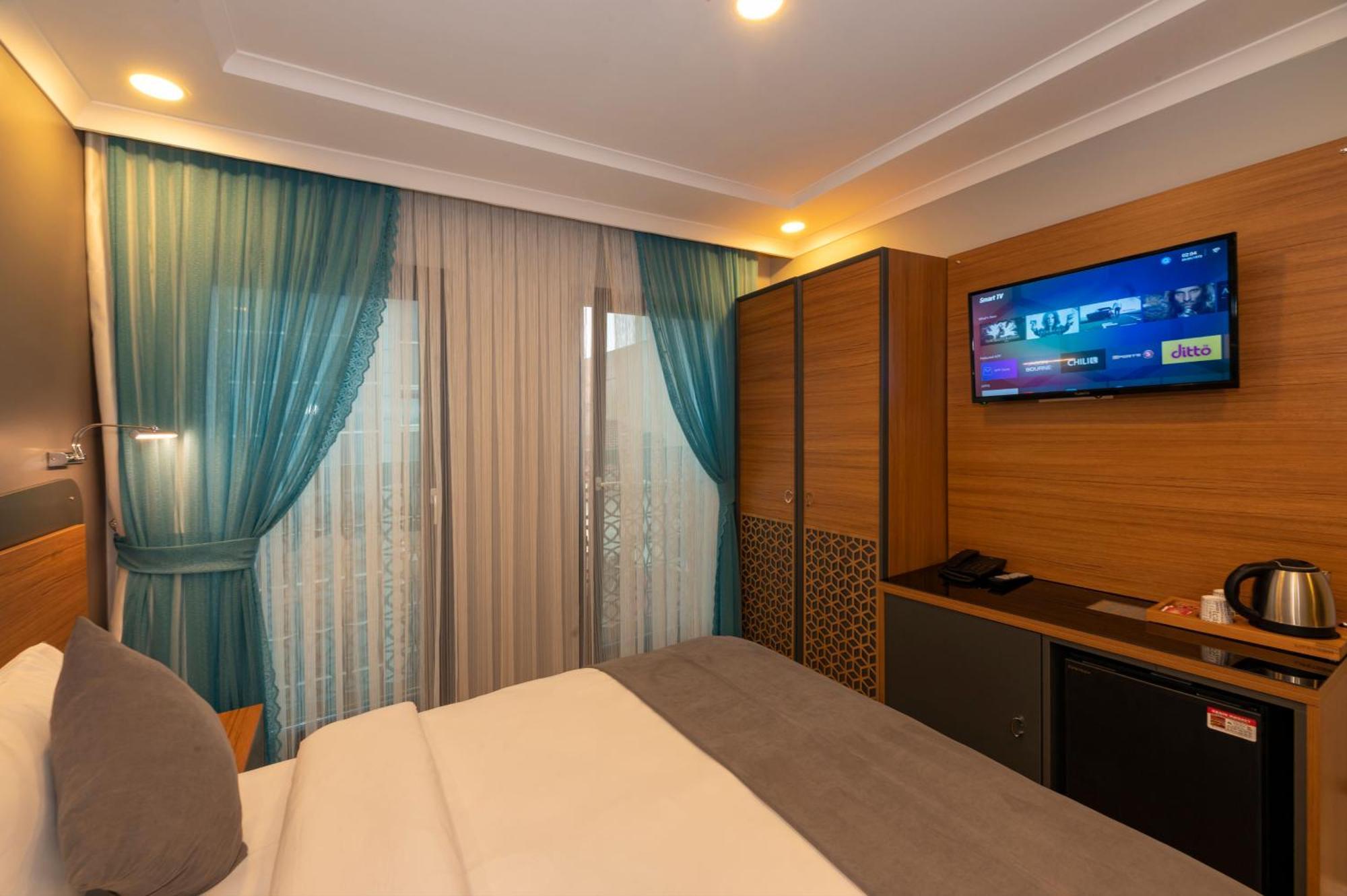 Deluxe Single Room