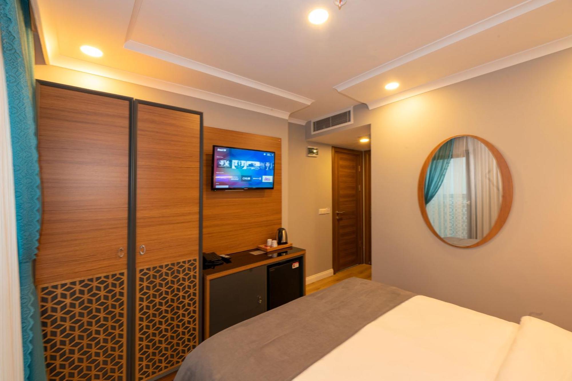 Deluxe Single Room