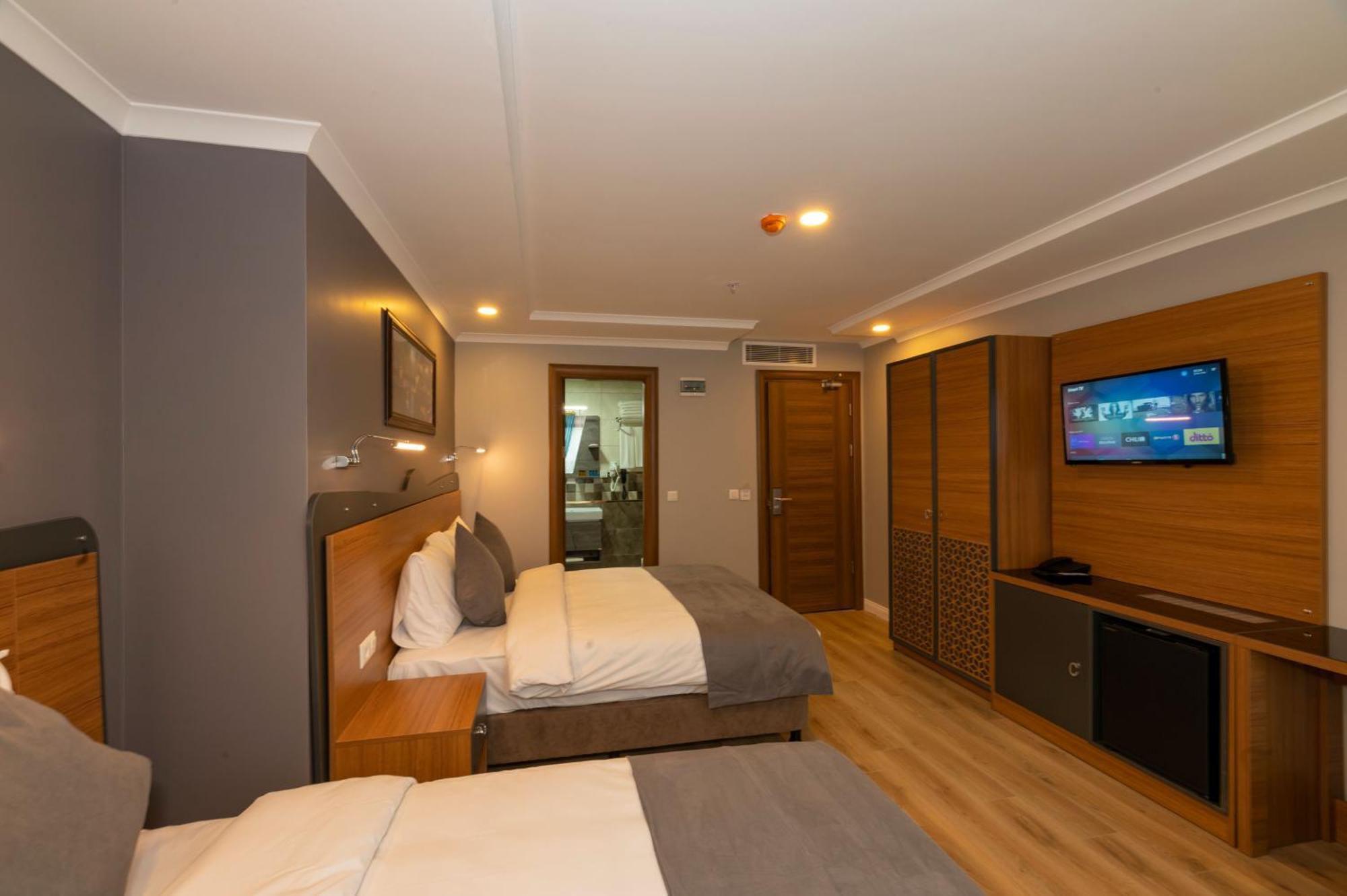 Deluxe Double or Twin Room