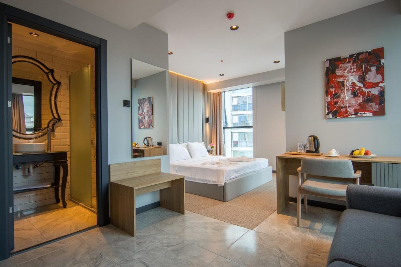 Suite with City View,1294952485:JPEG