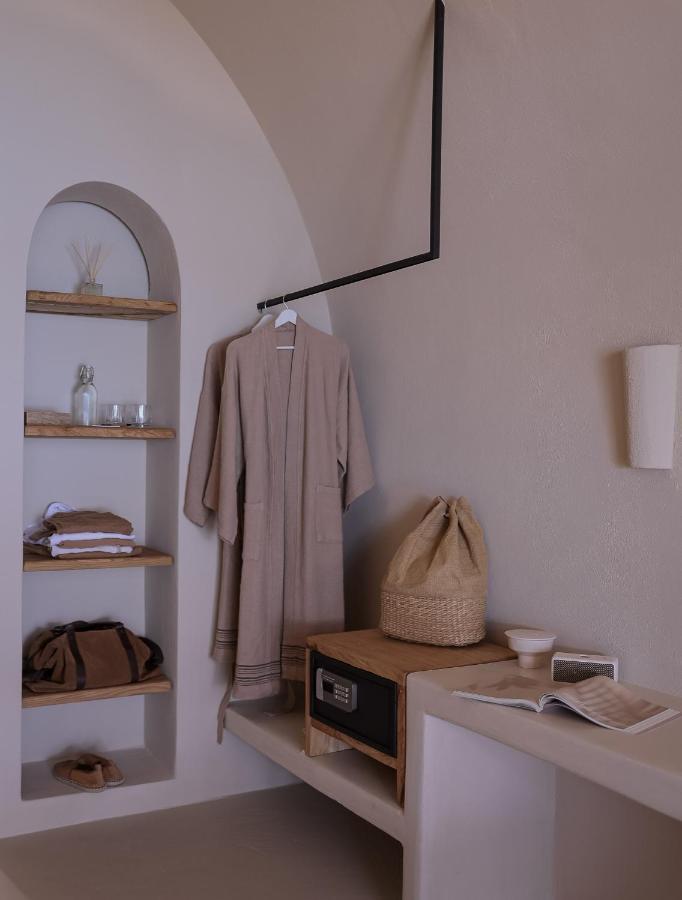 Suite with Sea View,1296958555:JPEG