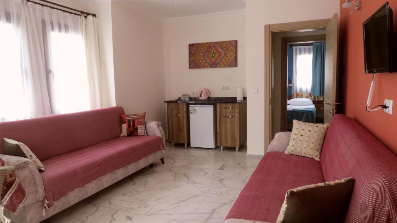 Double Room,1356933017:JPEG