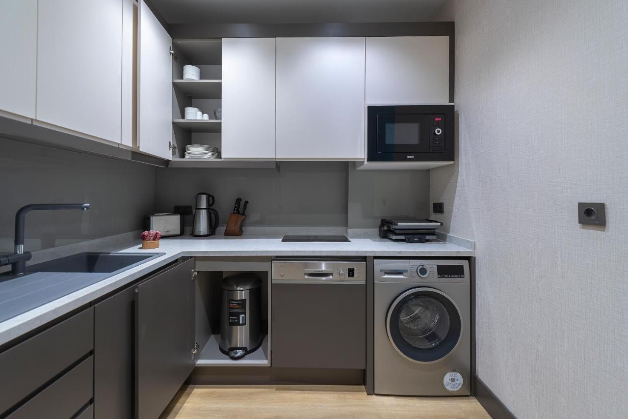 One-Bedroom Apartment,1298690254:JPEG