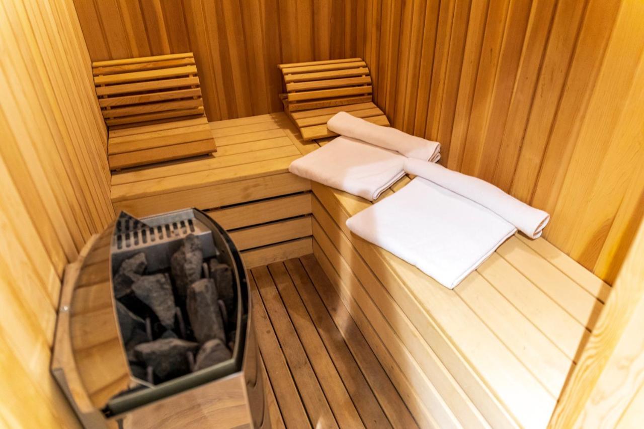 Suite with Sauna,1742766971:JPEG