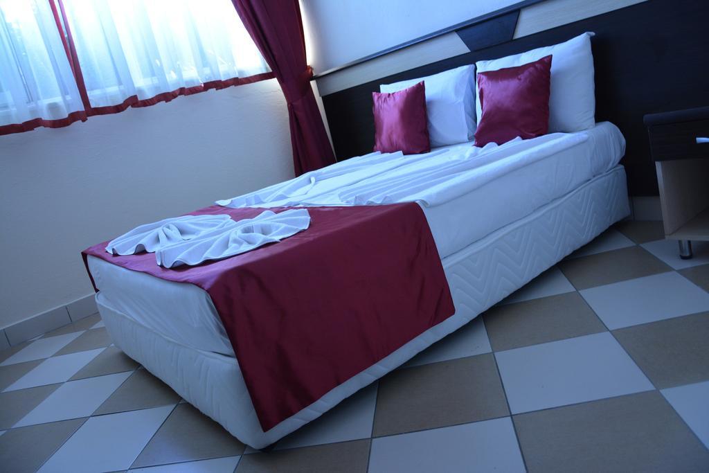 Economy Doppel-/Zweibettzimmer
