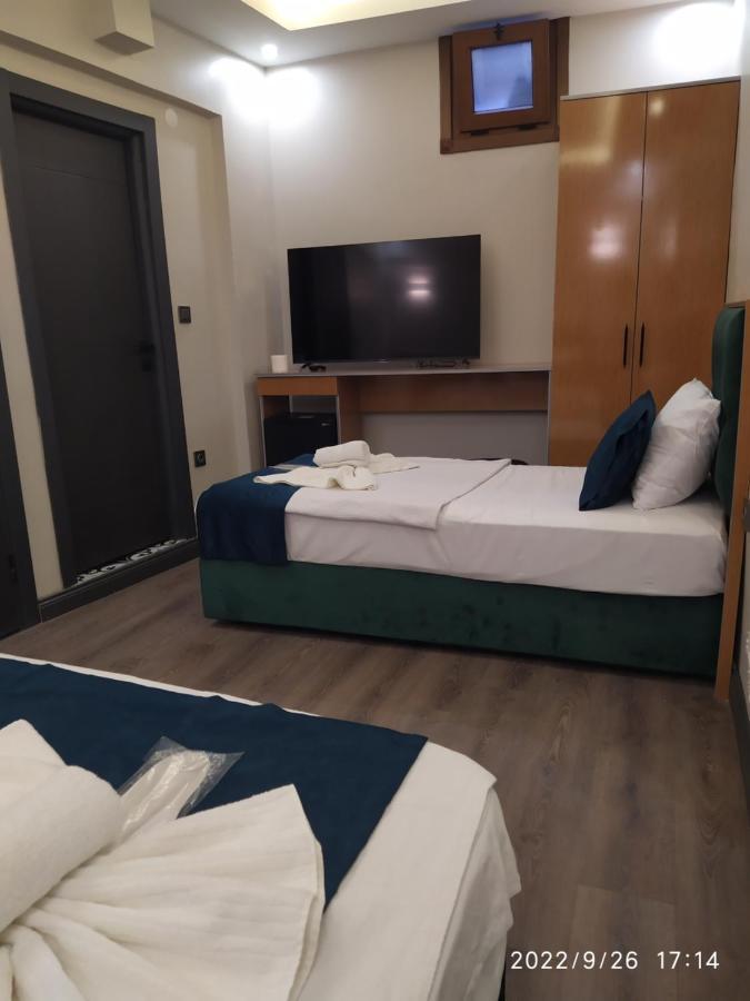 Economy Triple Room