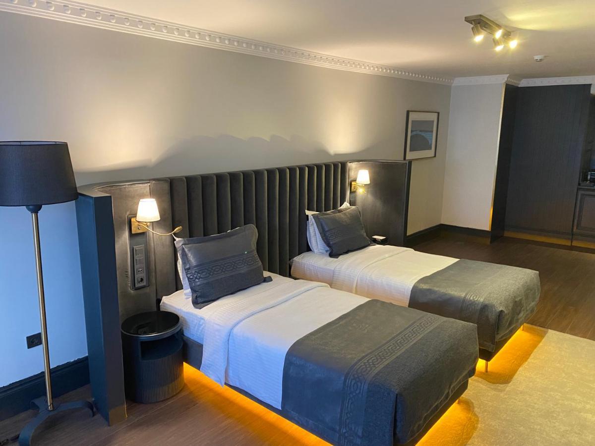 Deluxe Twin Room with Sea View,1308419830:JPEG