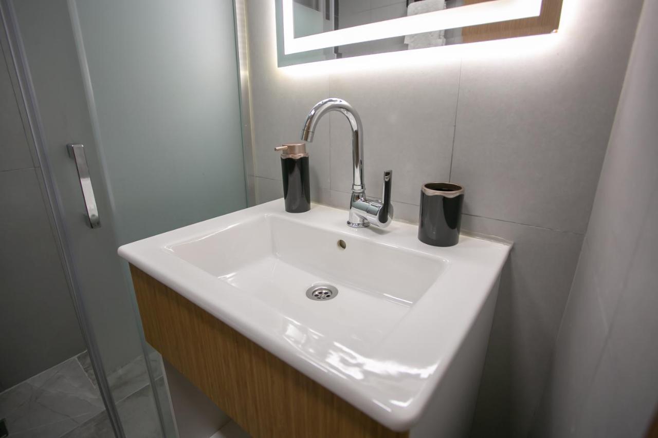 Large Double Room,1324699954:JPEG