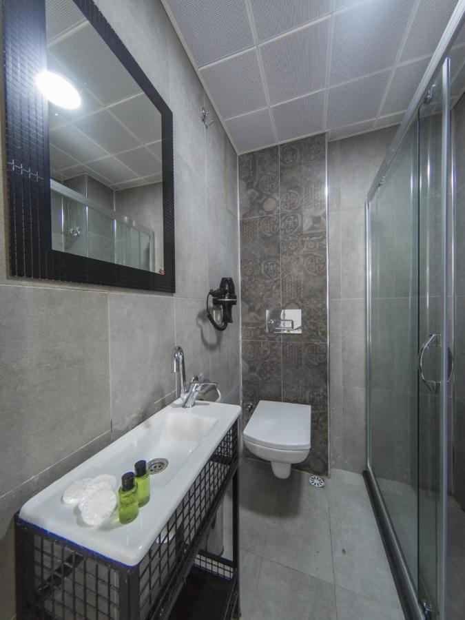 Single Room,1549197304:JPEG