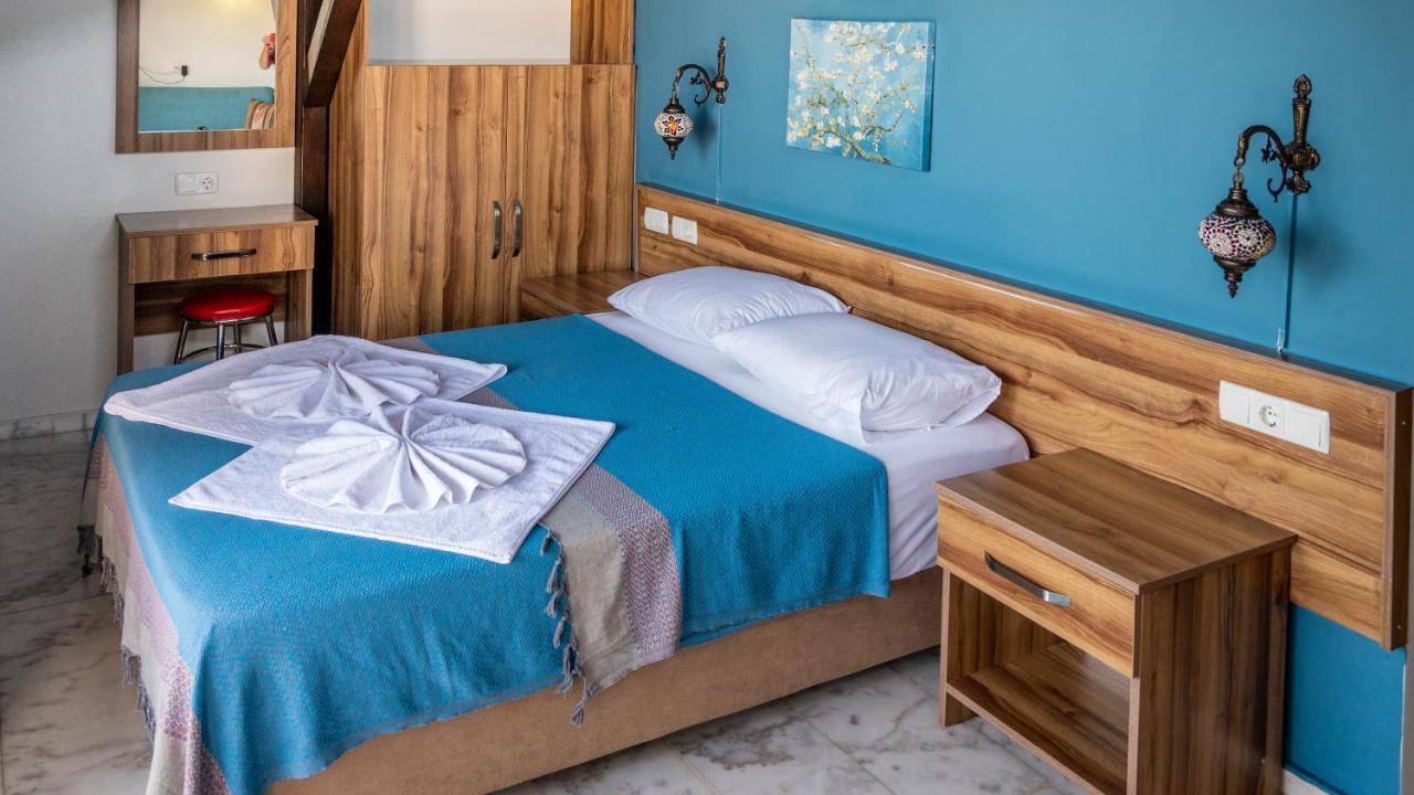 Double Room,1356937085:JPEG