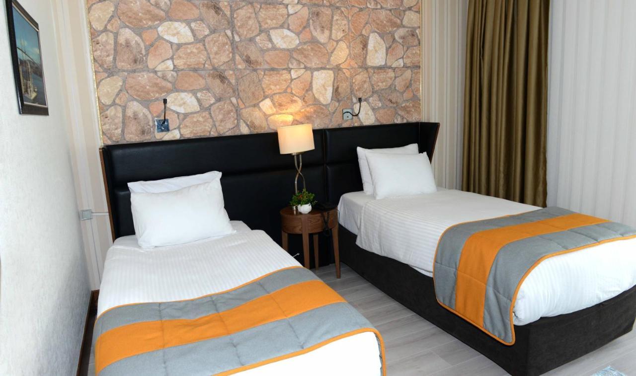 Quarto Standard com Cama de Casal ou 2 de Solteiro