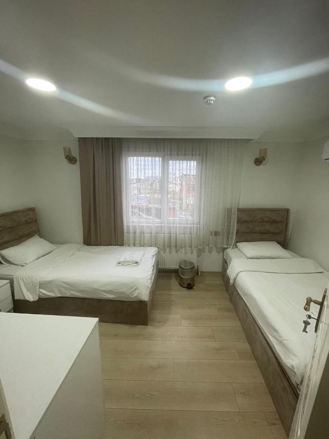 Deluxe Double Room with Two Double Beds,1395113333:JPEG