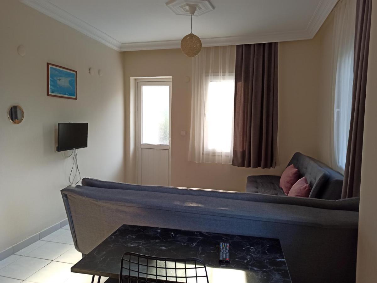 Junior Suite with Pool View,1395761420:JPEG