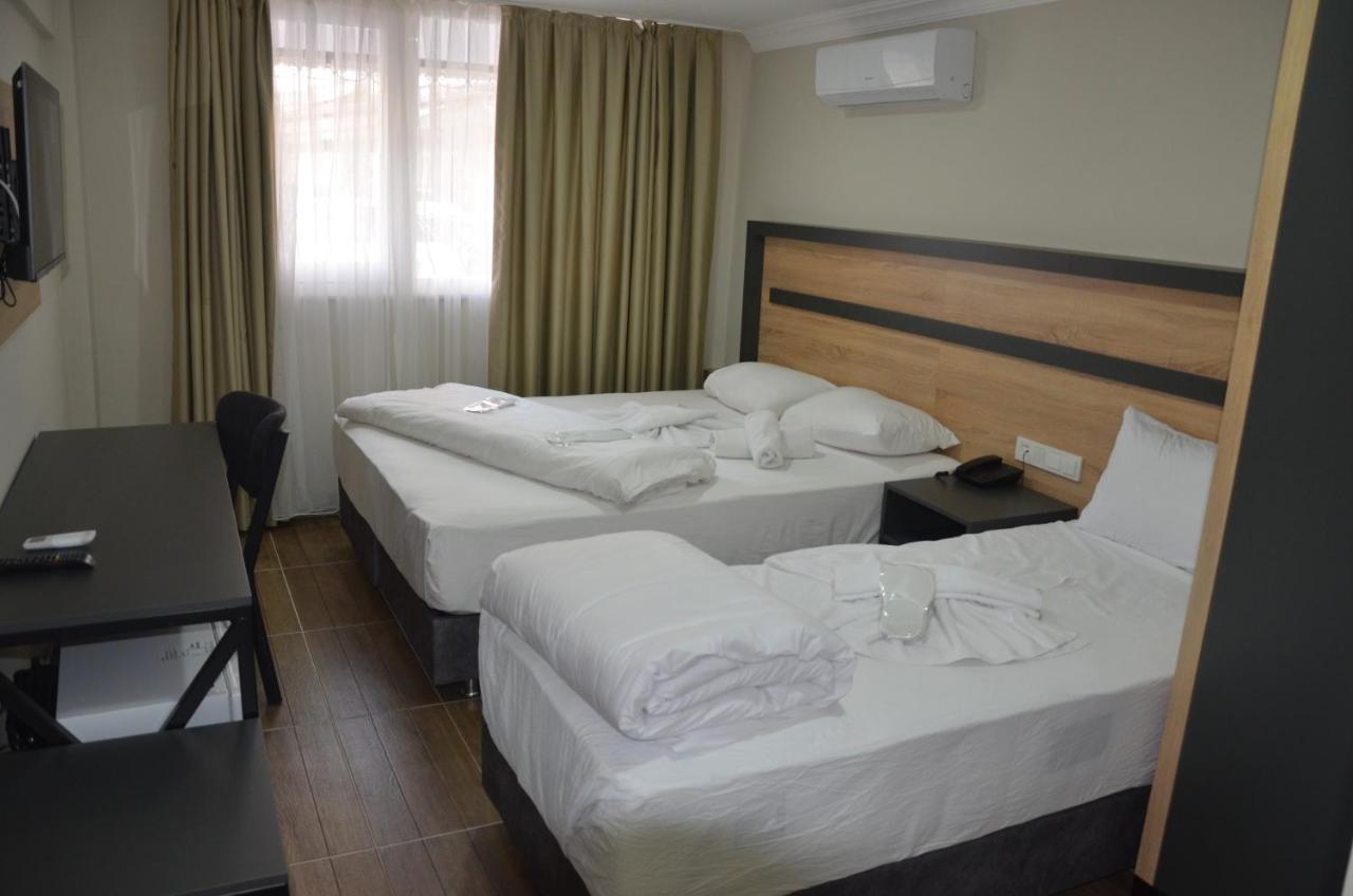 Luxury Triple Room,1398090716:JPEG