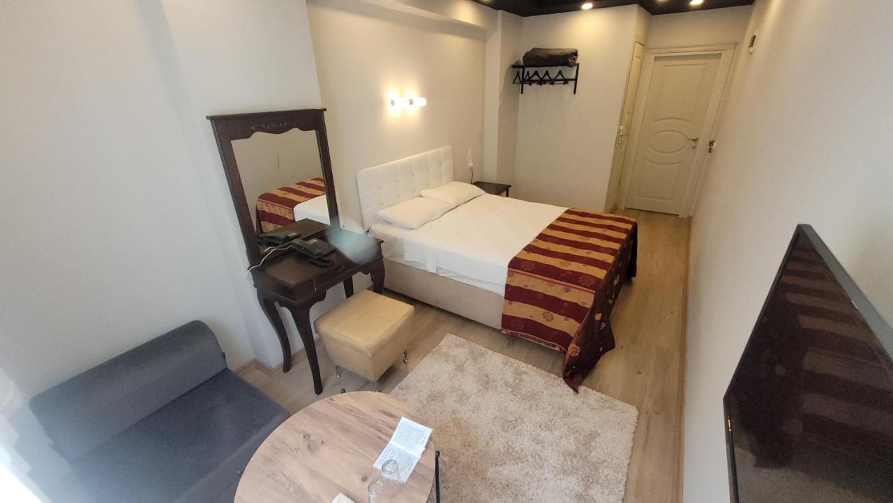 Standard Double Room,1402435826:JPEG