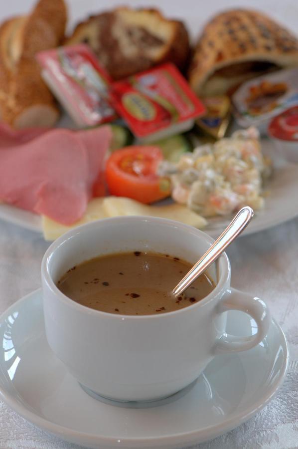 Standard Single Room,1402435844:JPEG