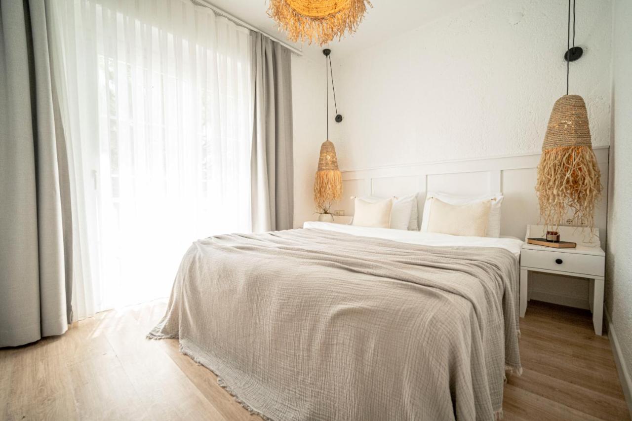 Standard Double Room,1404717059:JPEG