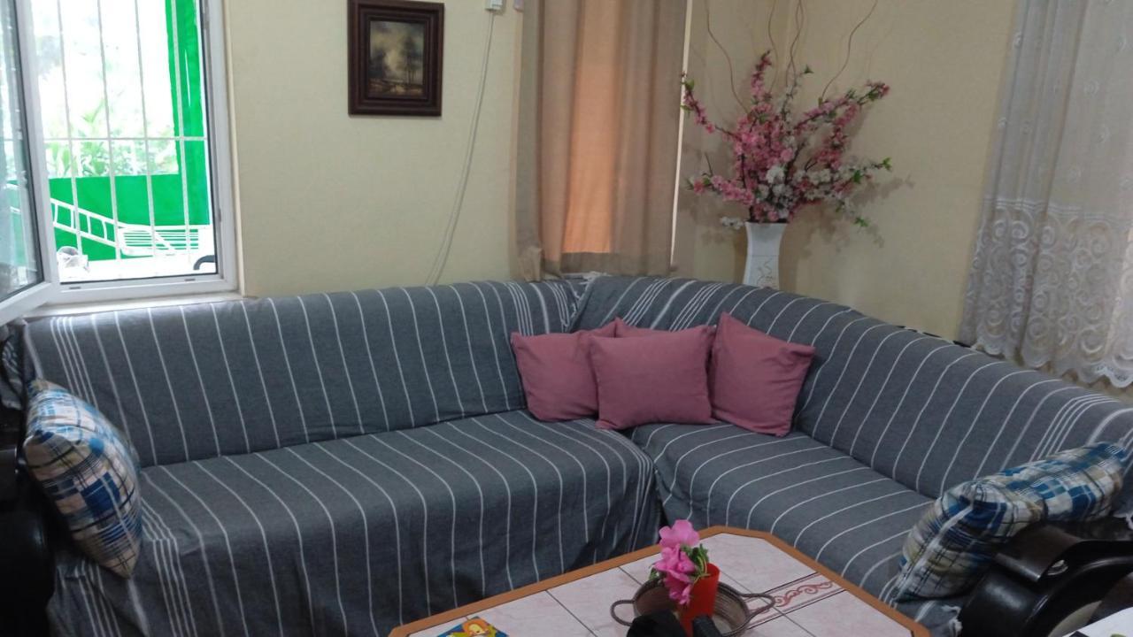 Standaard Tweepersoonskamer met Gedeelde Badkamer