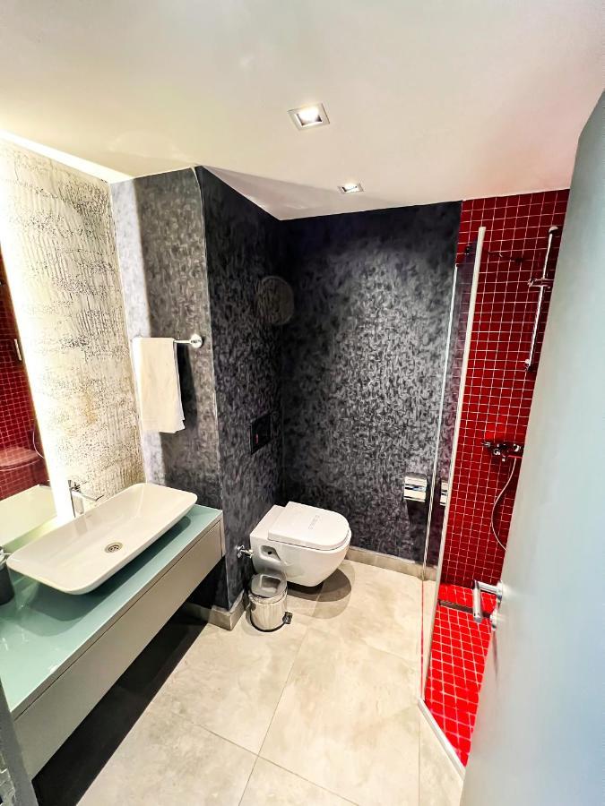 Superior Terrace Room (Annex Building)