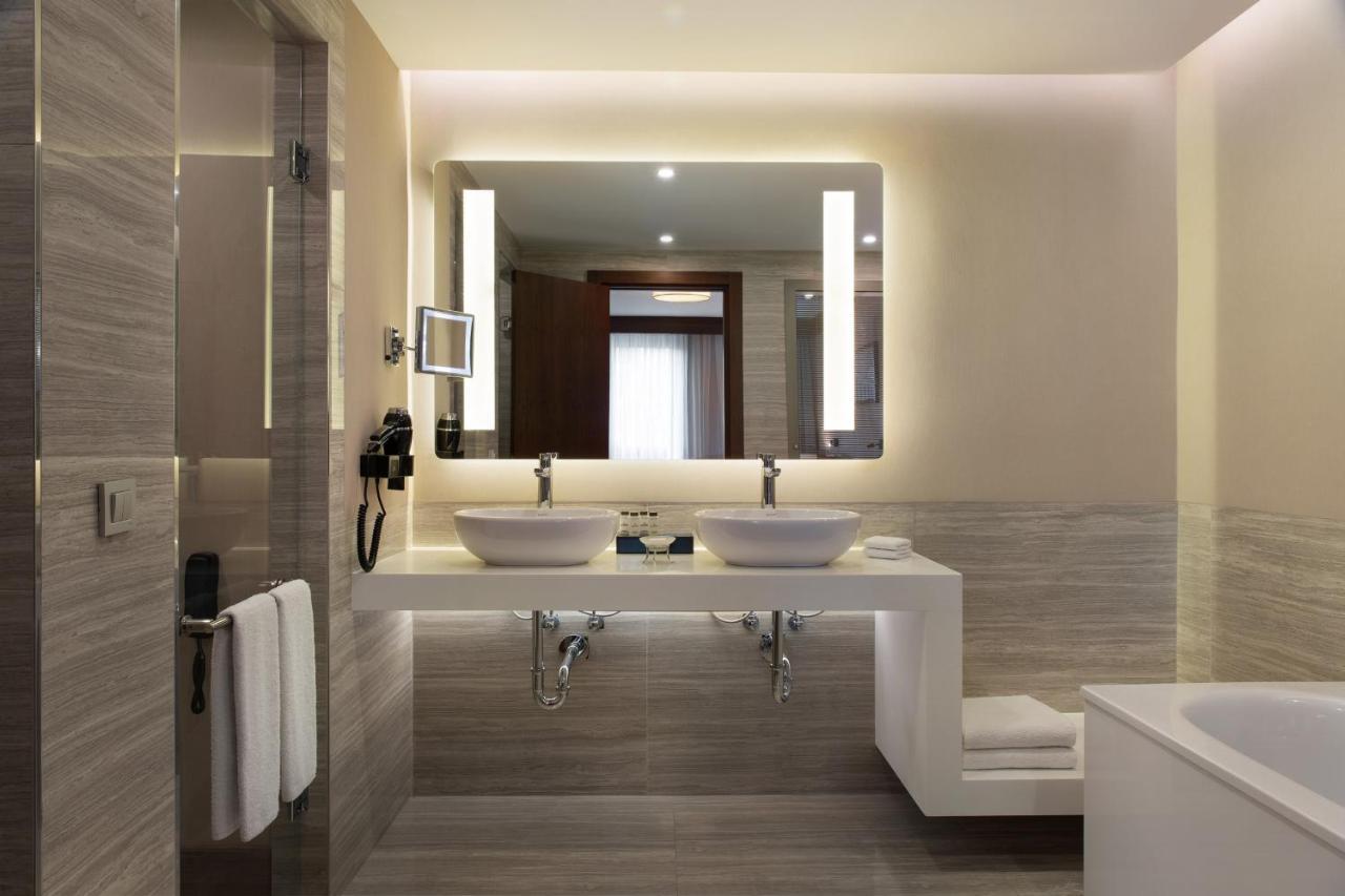 Suite Junior con acceso al salón
