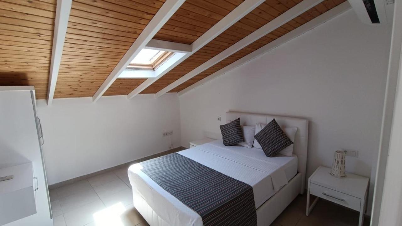 Penthouse Apartment,1427707348:JPEG