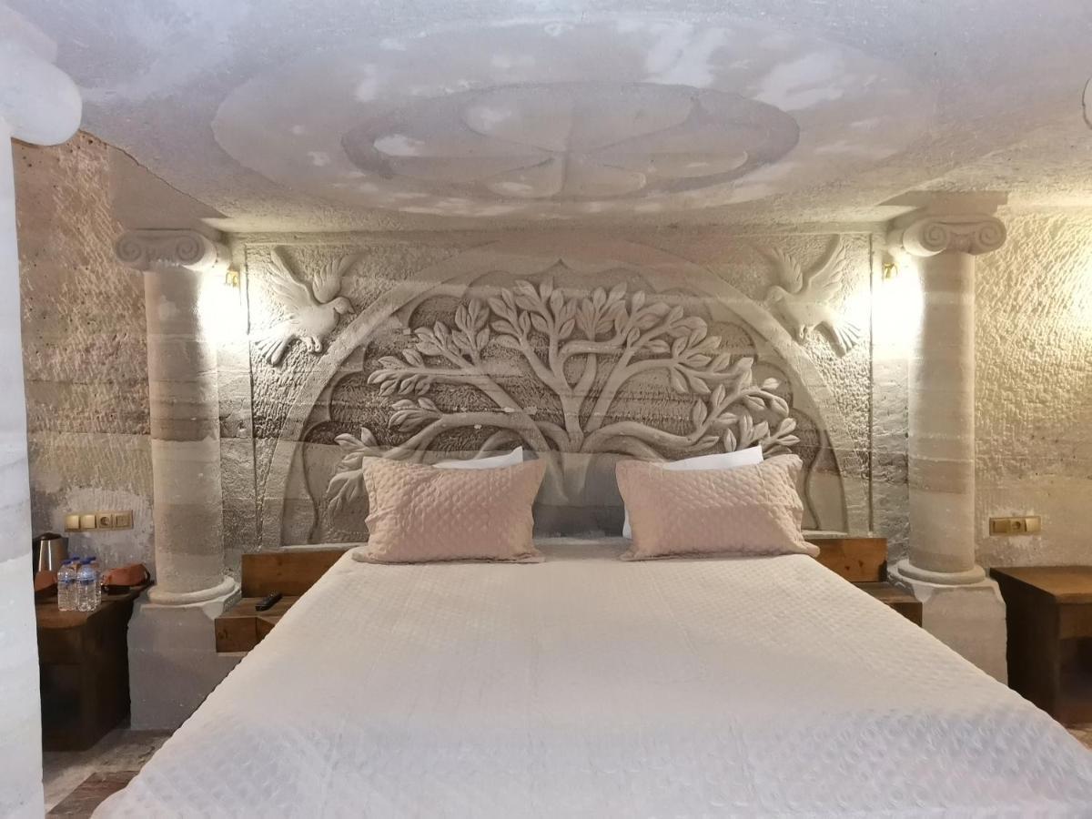Suite with Sauna,1584749082:JPEG