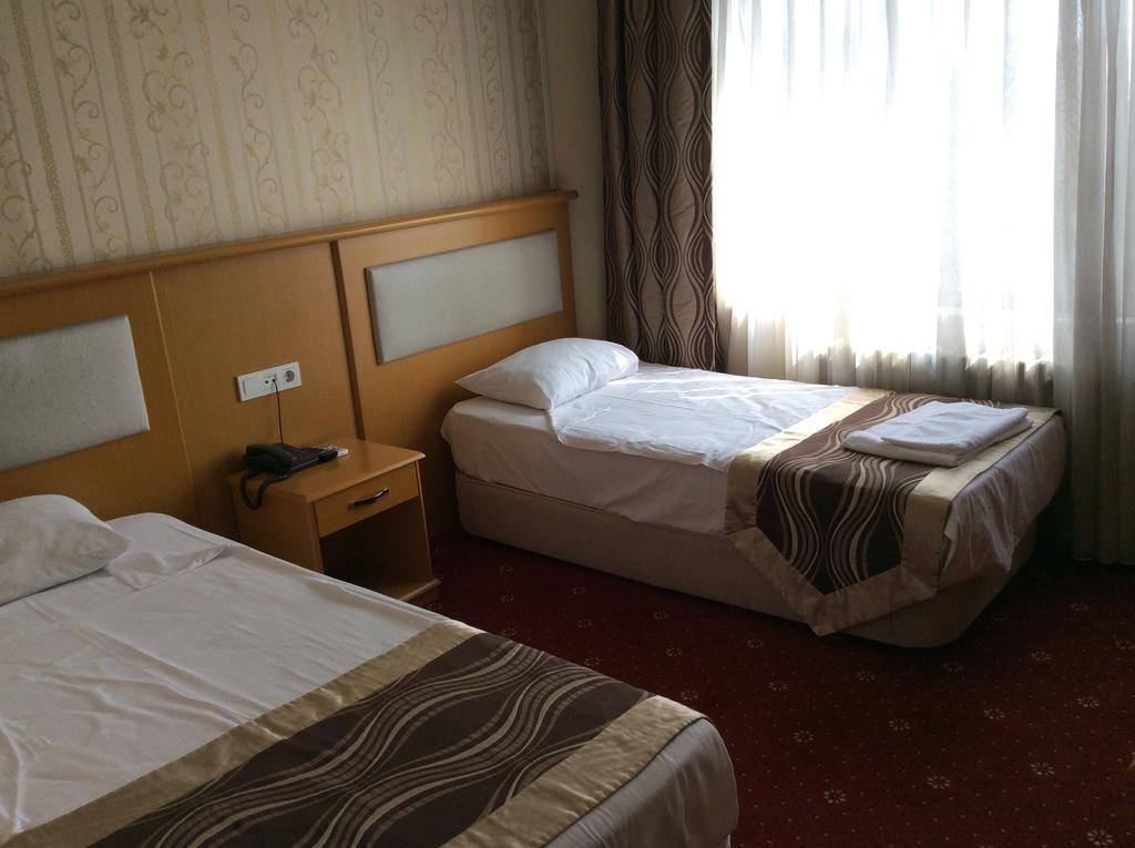 Double or Twin Room,142969992:JPEG