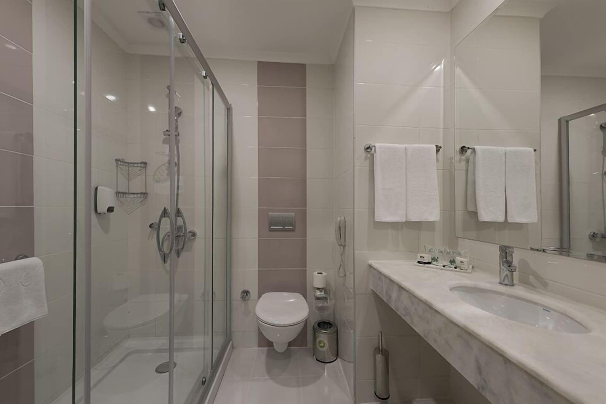 Triple Room,1433766160:JPEG
