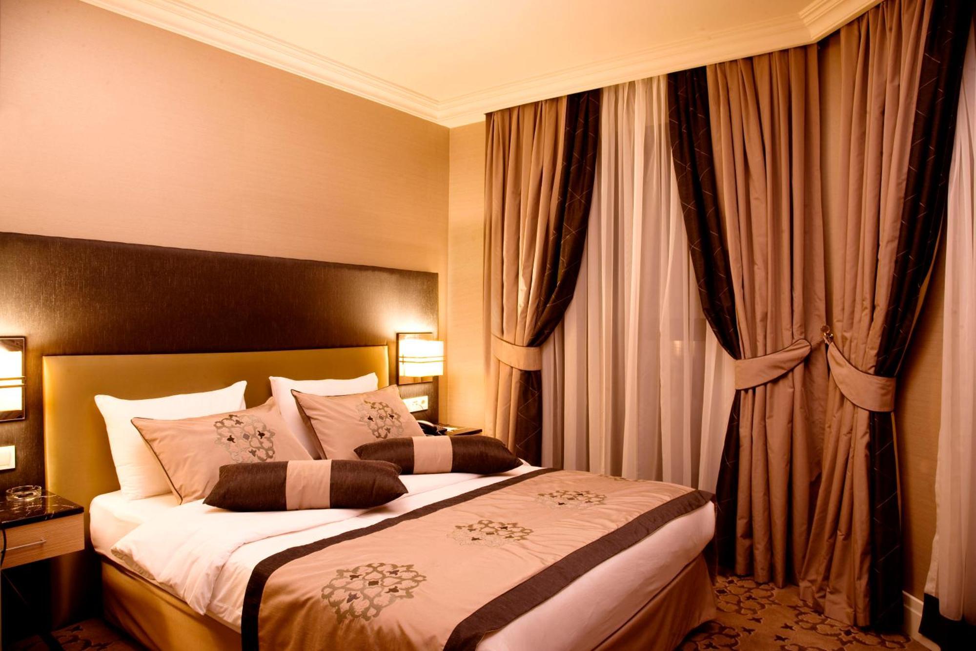 Standard Double or Twin Room,1209932095:JPEG