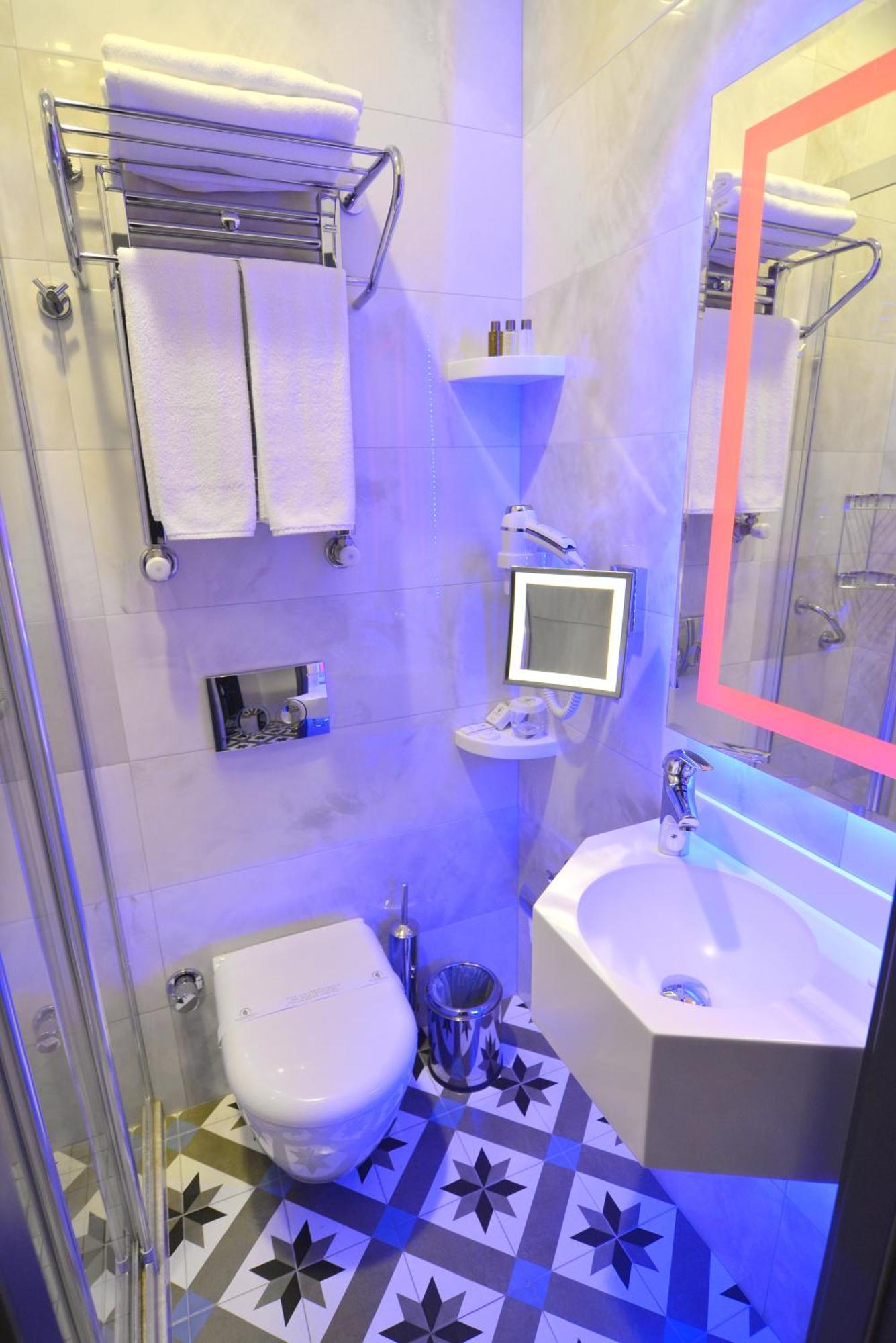 Standard Single Room