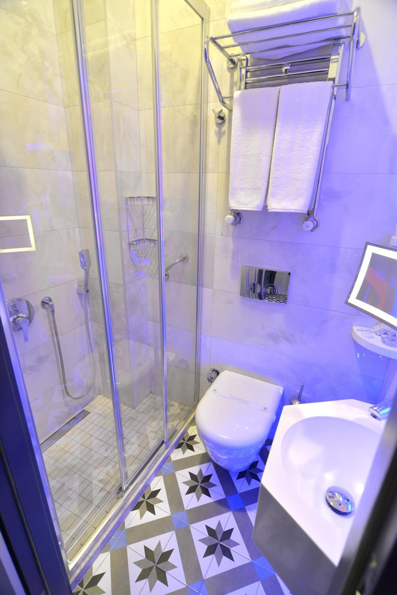 Two Connecting Double Rooms