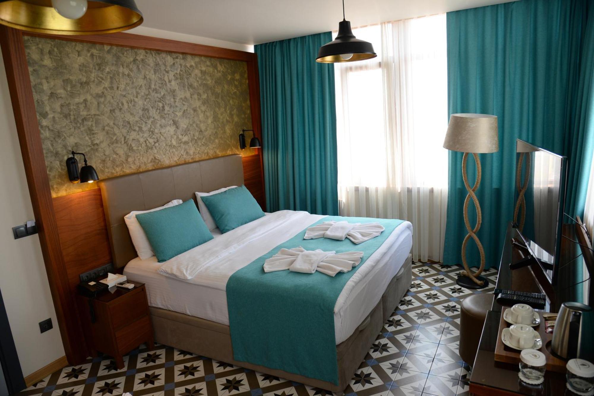Deluxe Room City View