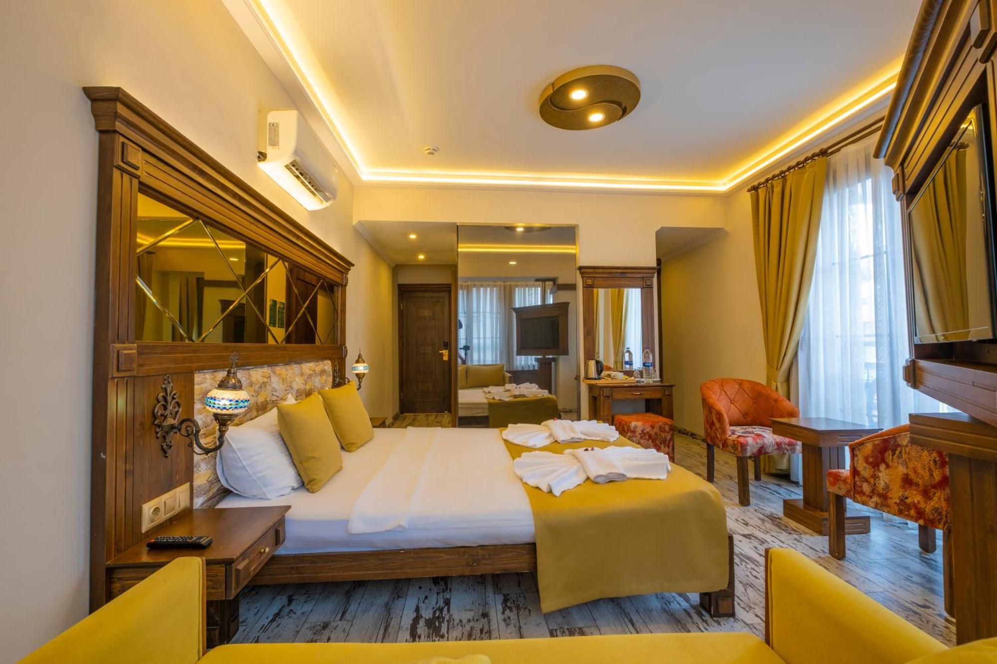 Grand Double Room,1559759563:JPEG