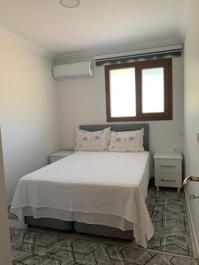 One-Bedroom Apartment,1466990744:JPEG