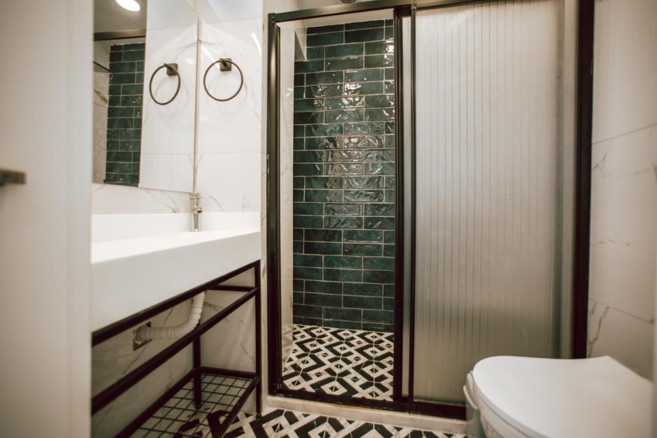 Double Room with Private Bathroom,1467278183:JPEG