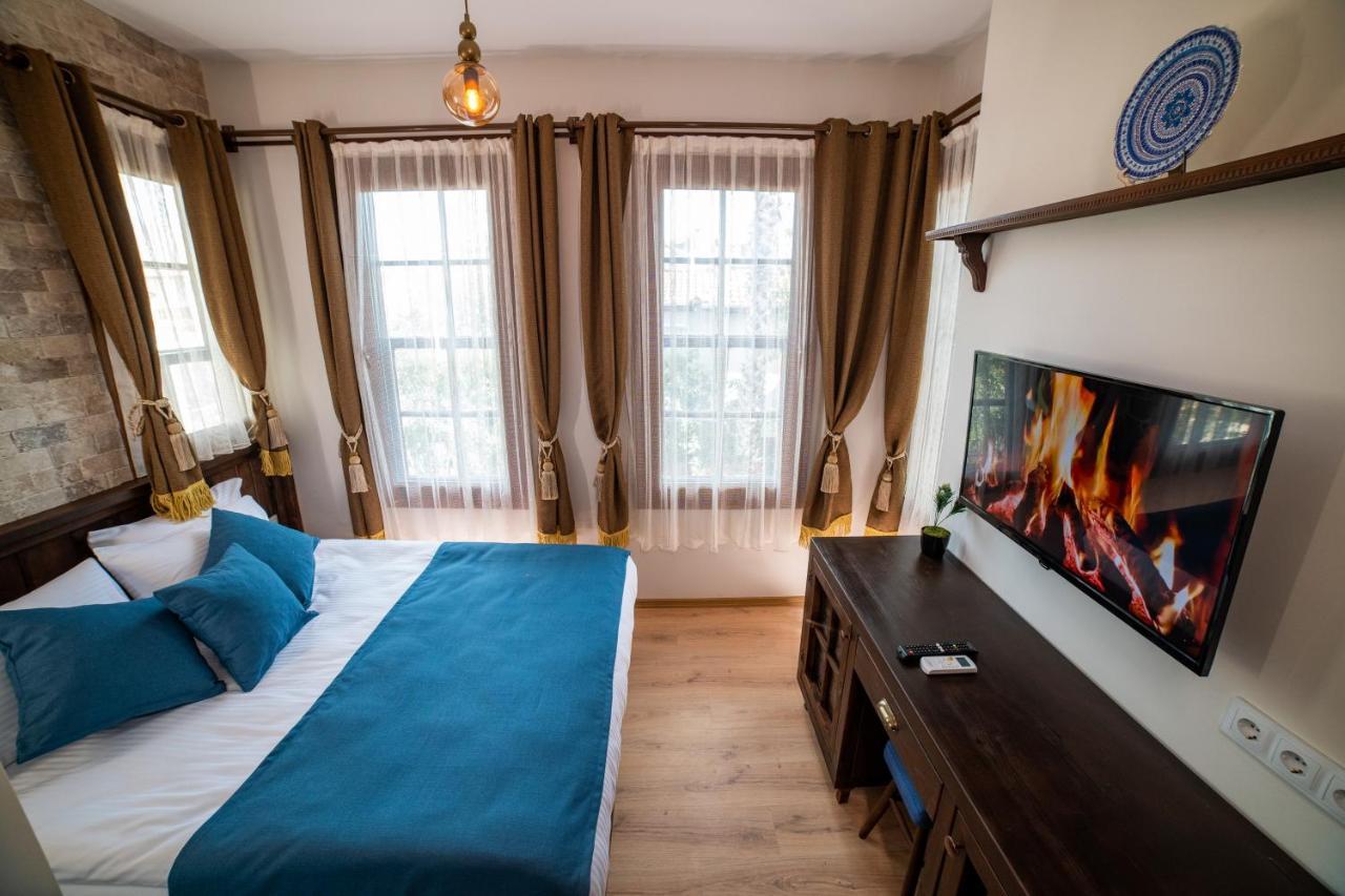 Standard Double Room,1469447279:JPEG