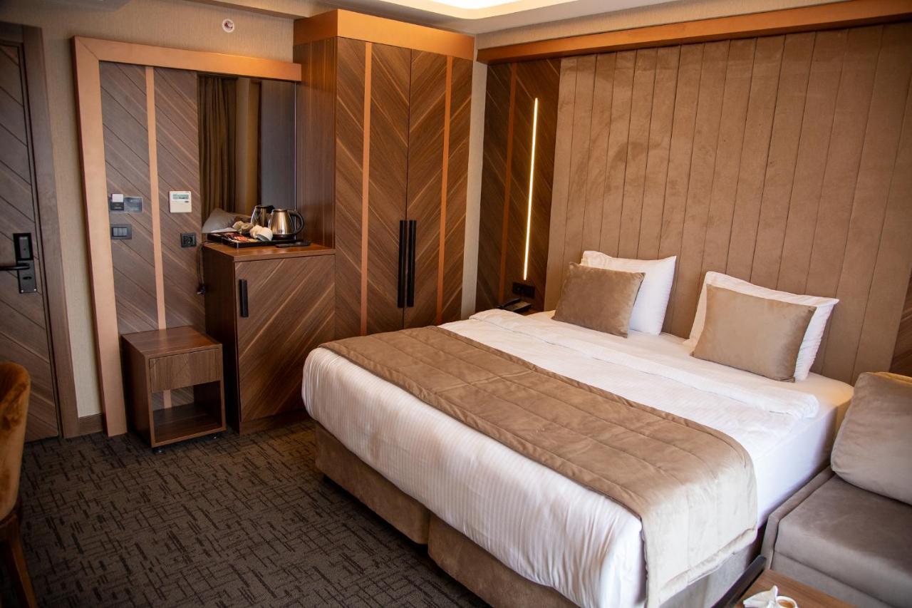 Double Room,1473016465:JPEG