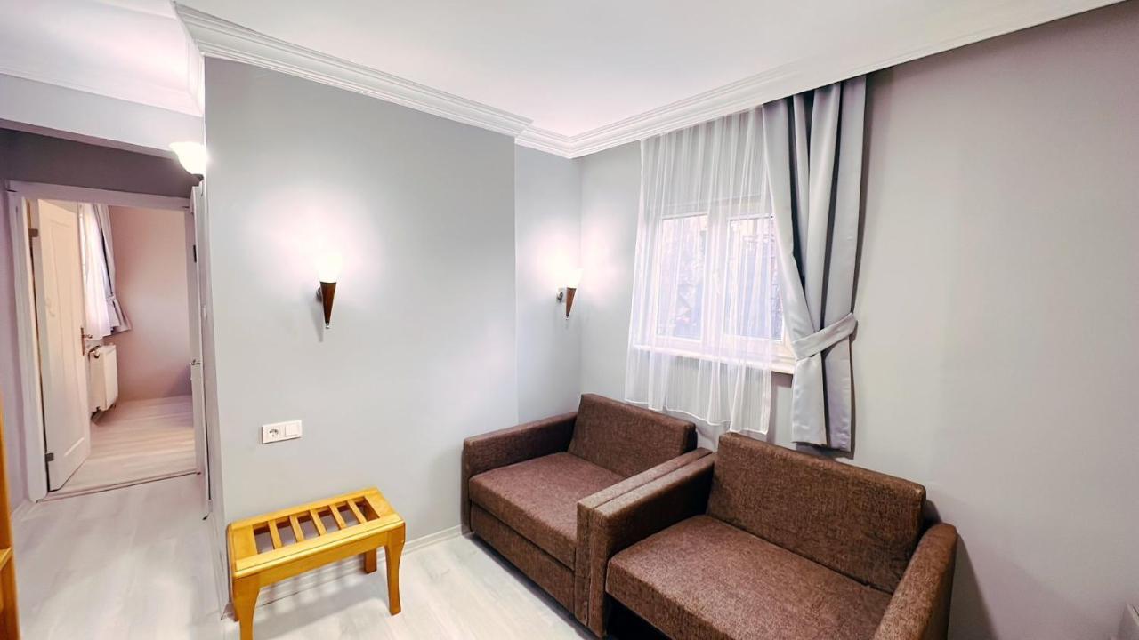 One-Bedroom Apartment,1476210667:JPEG
