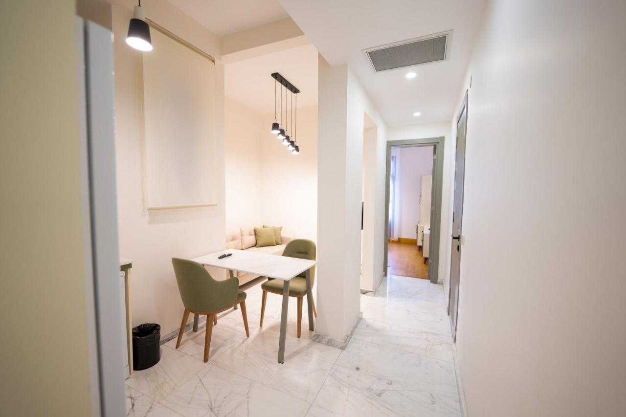 Studio Apartment,1481041319:JPEG