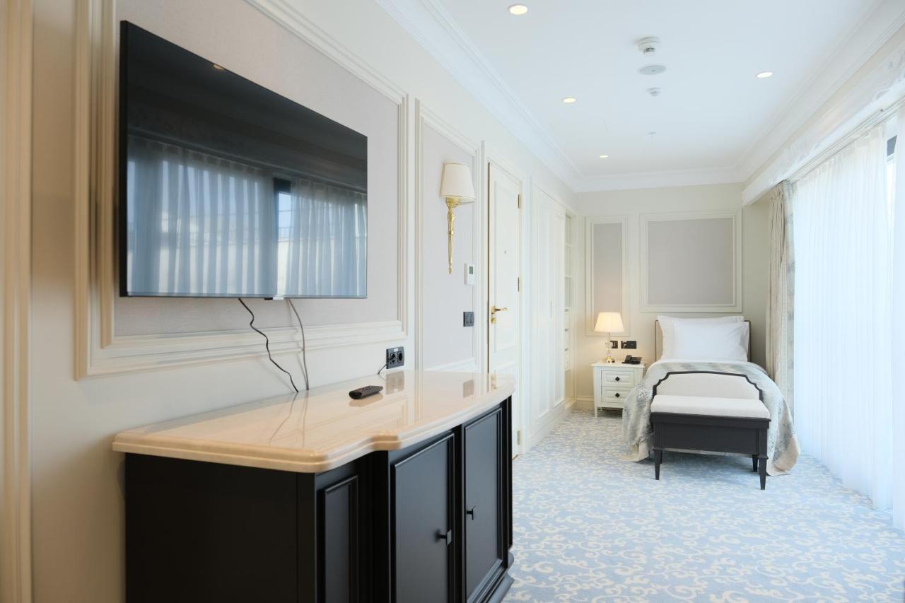 Eco Single Room with City View,1487508514:JPEG
