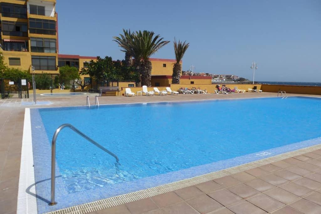 Three-Bedroom Apartment with Sea View,1496981905:JPEG