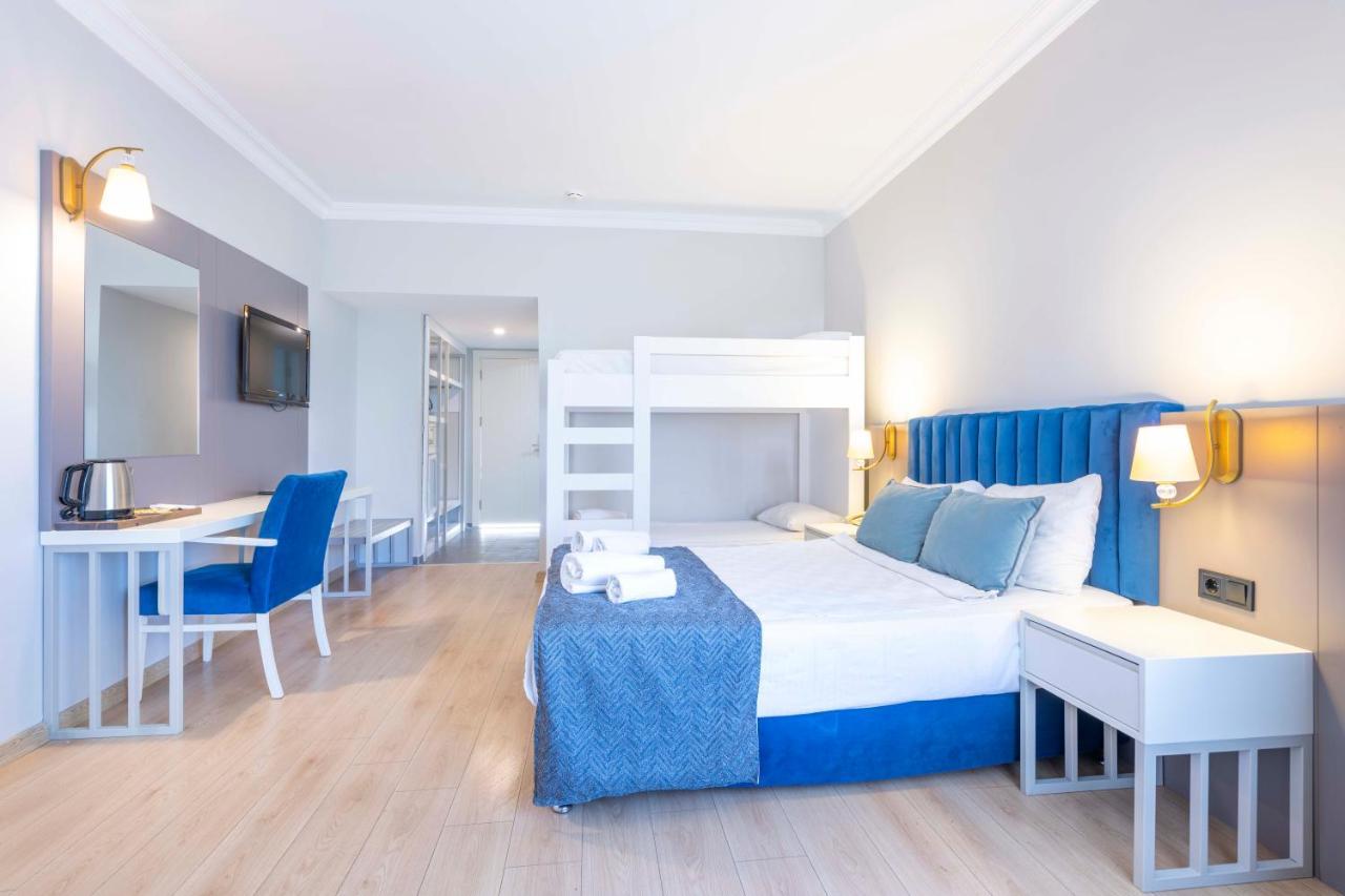 Familiekamer met Stapelbed (3 Volwassenen + 1 Kind)