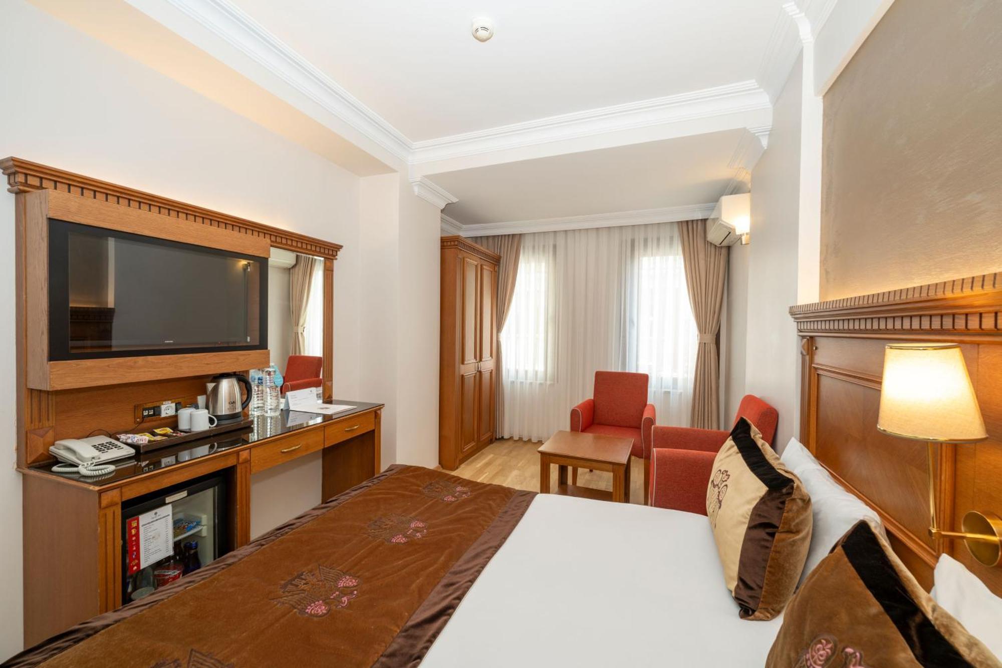 Standard Double or Twin Room,1024780648:JPEG