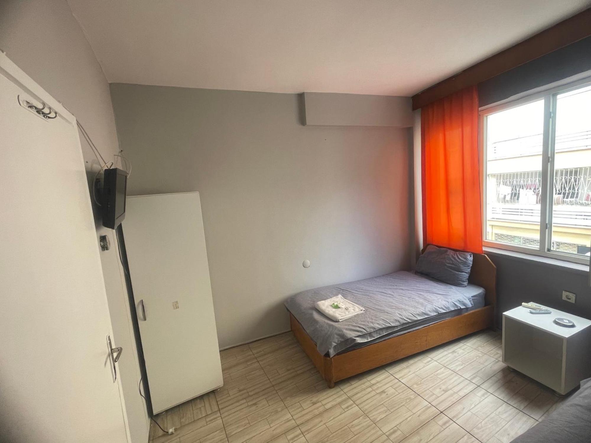 Single Room Bathroom