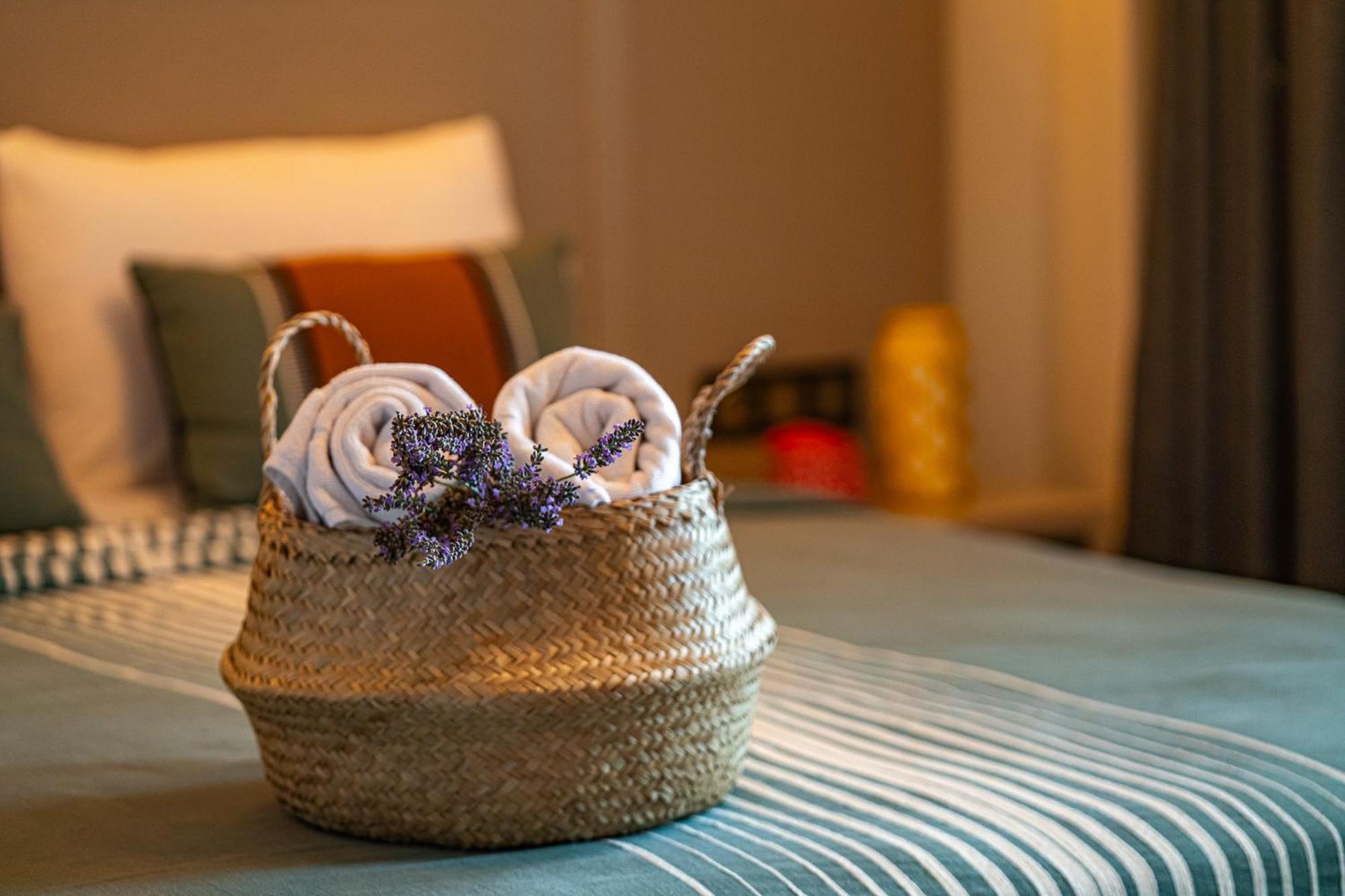 Deluxe Suite,1554762922:JPEG