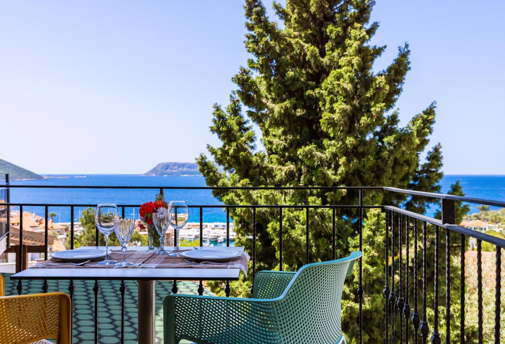Studio with Sea View