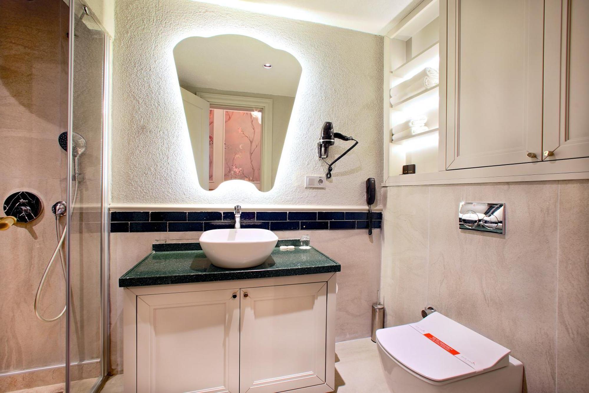 Standard Room,1522515877:JPEG