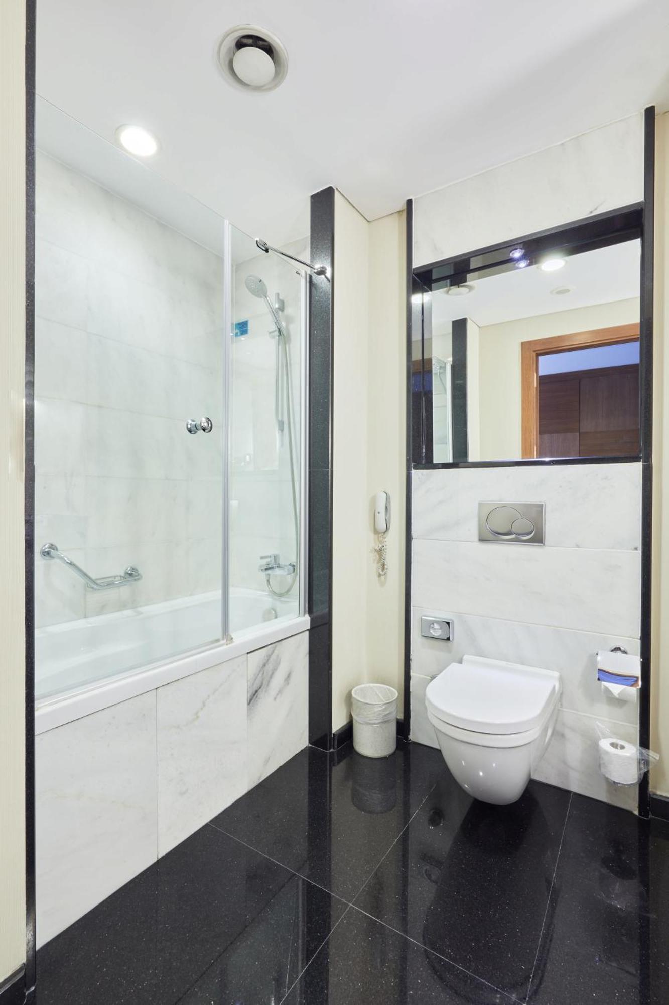 Superior Room,1529823409:JPEG