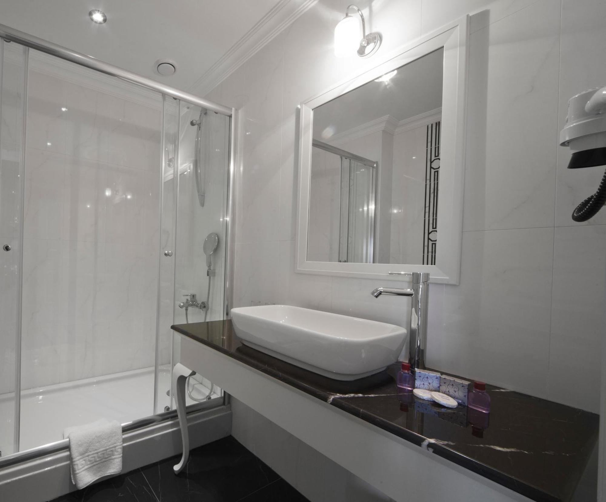 Standard Double Room Ground Floor